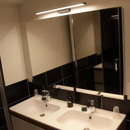 Maison Confortable 8 Personnes - 4 بيت للعطل *